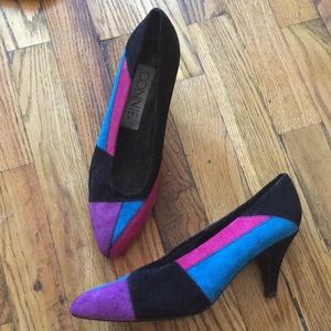 Vintage suede pumps (my 80’s dream)